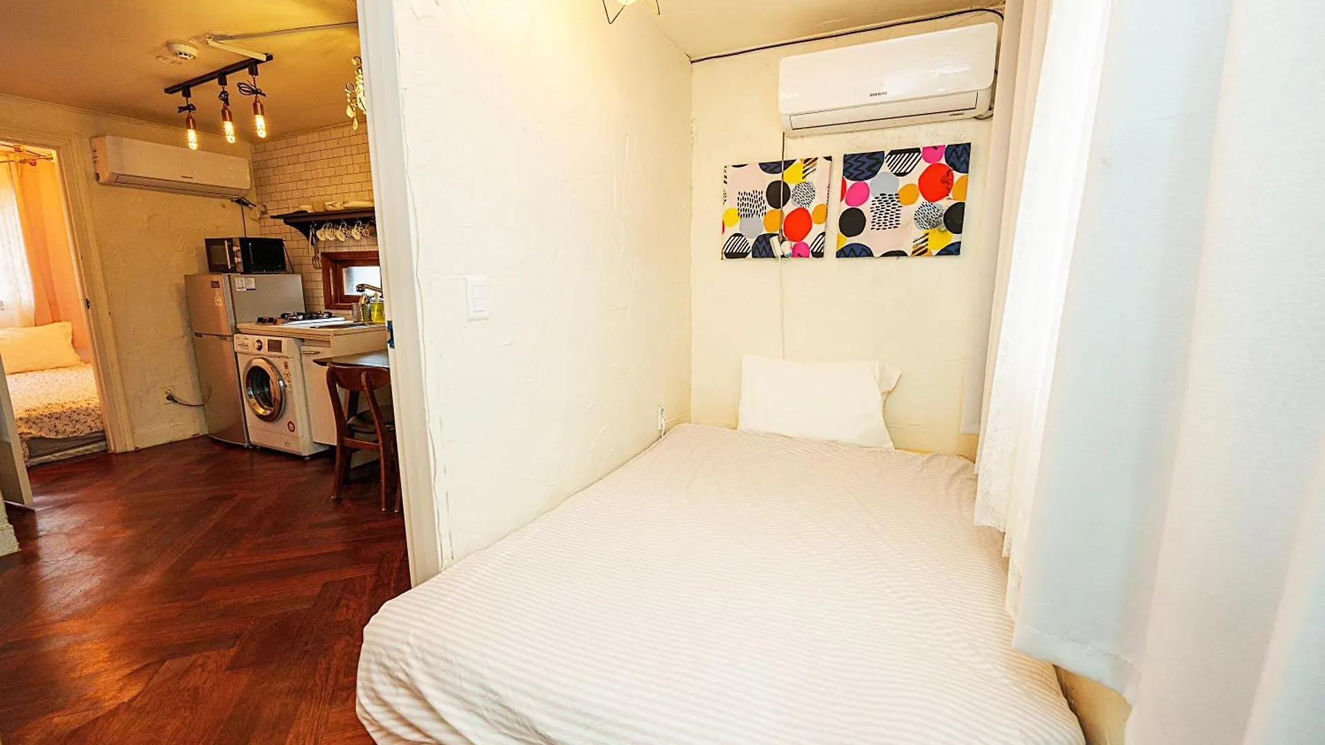 3-Gu&Anne House Hongdae 6Room & 4Bath House Seoul Apartment