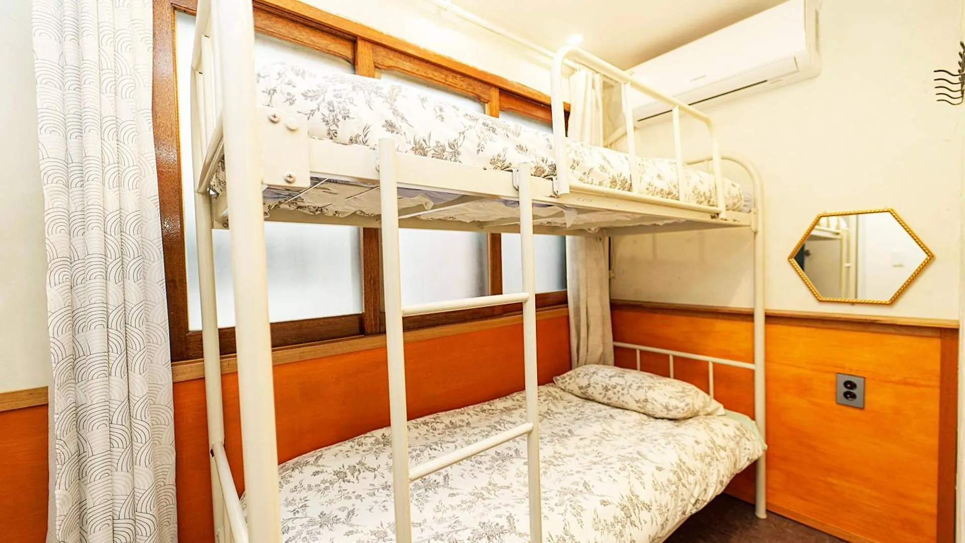3-Gu&Anne House Hongdae 6Room & 4Bath House Seoul Apartment